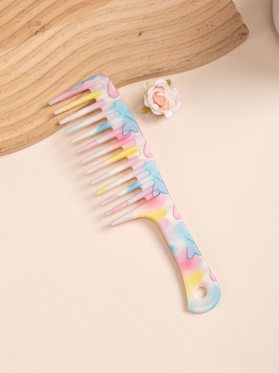 Lady Royal's Embossed Styling Comb