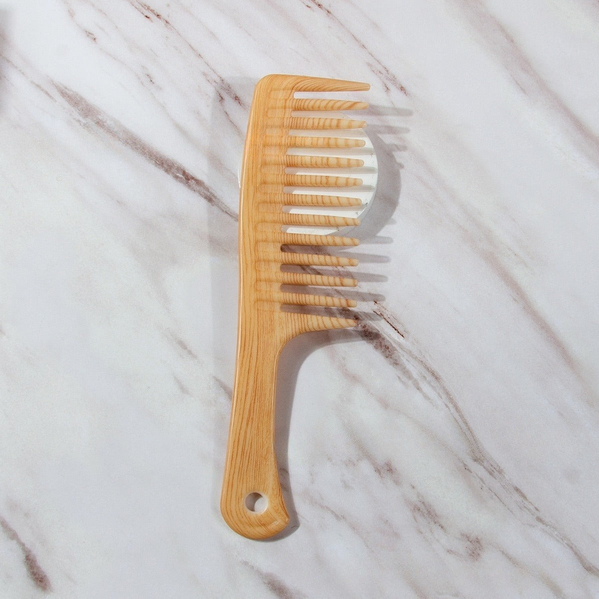 Lady Royal's Embossed Styling Comb