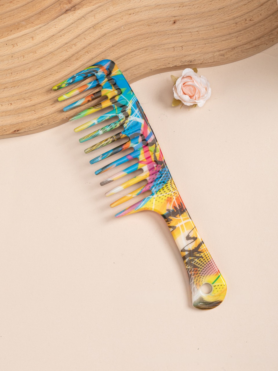 Lady Royal's Embossed Styling Comb