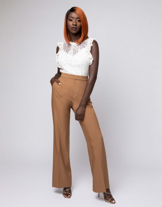 Synthetic Lace Wig - Chic Lob 12"